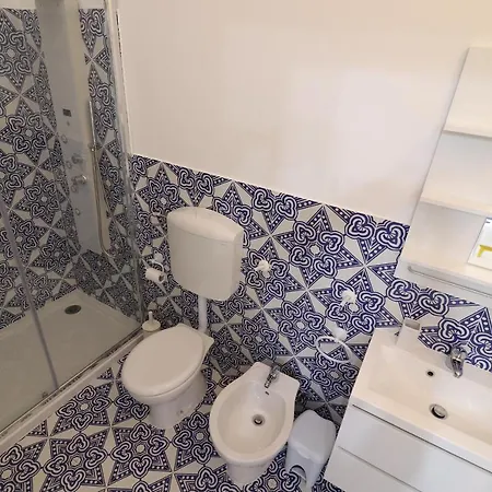 House Nike 4 Guests بيت للعطل