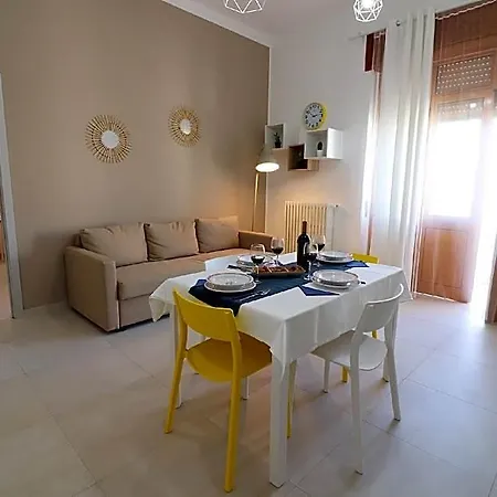 House Nike 4 Guests Otranto