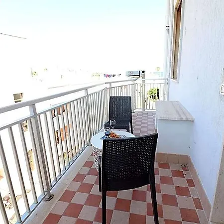 House Nike 4 Guests Otranto