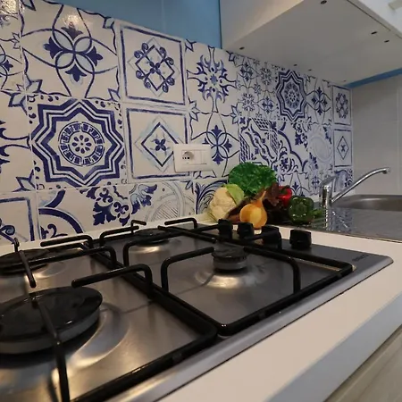 House Nike 4 Guests Otranto