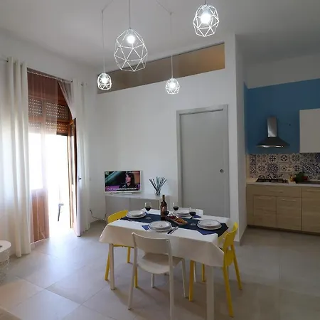 House Nike 4 Guests Otranto