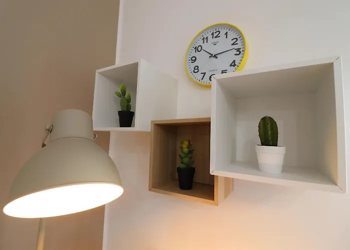 House Nike 4 Guests 오트란토