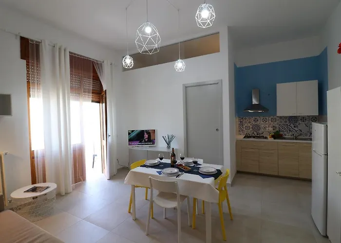 House Nike 4 Guests 오트란토